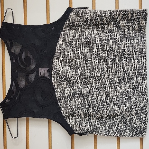 Jessica Simpson Crop Tank Top - Picture 5 of 6